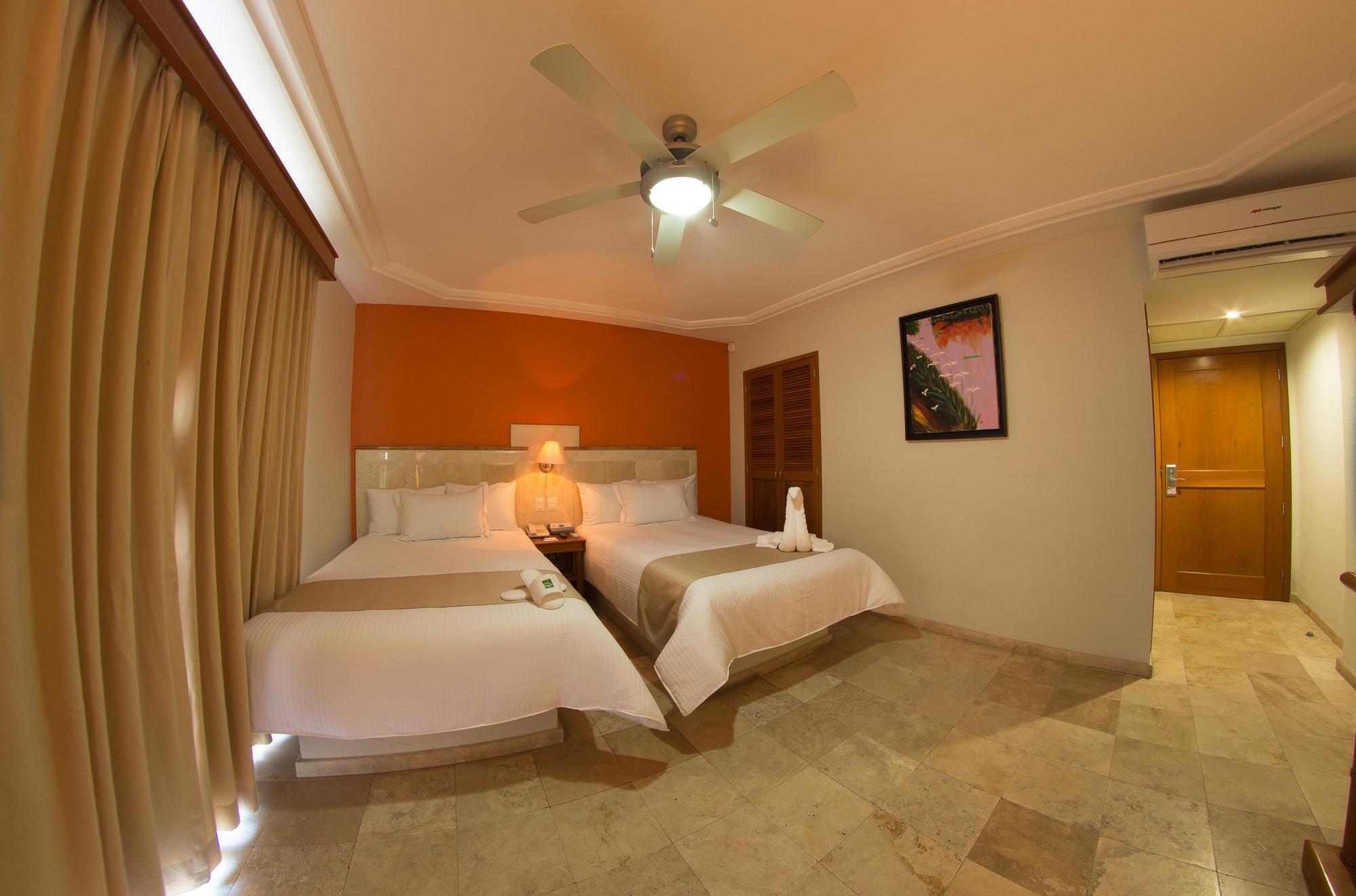 Quality Inn Mazatlan Dış mekan fotoğraf